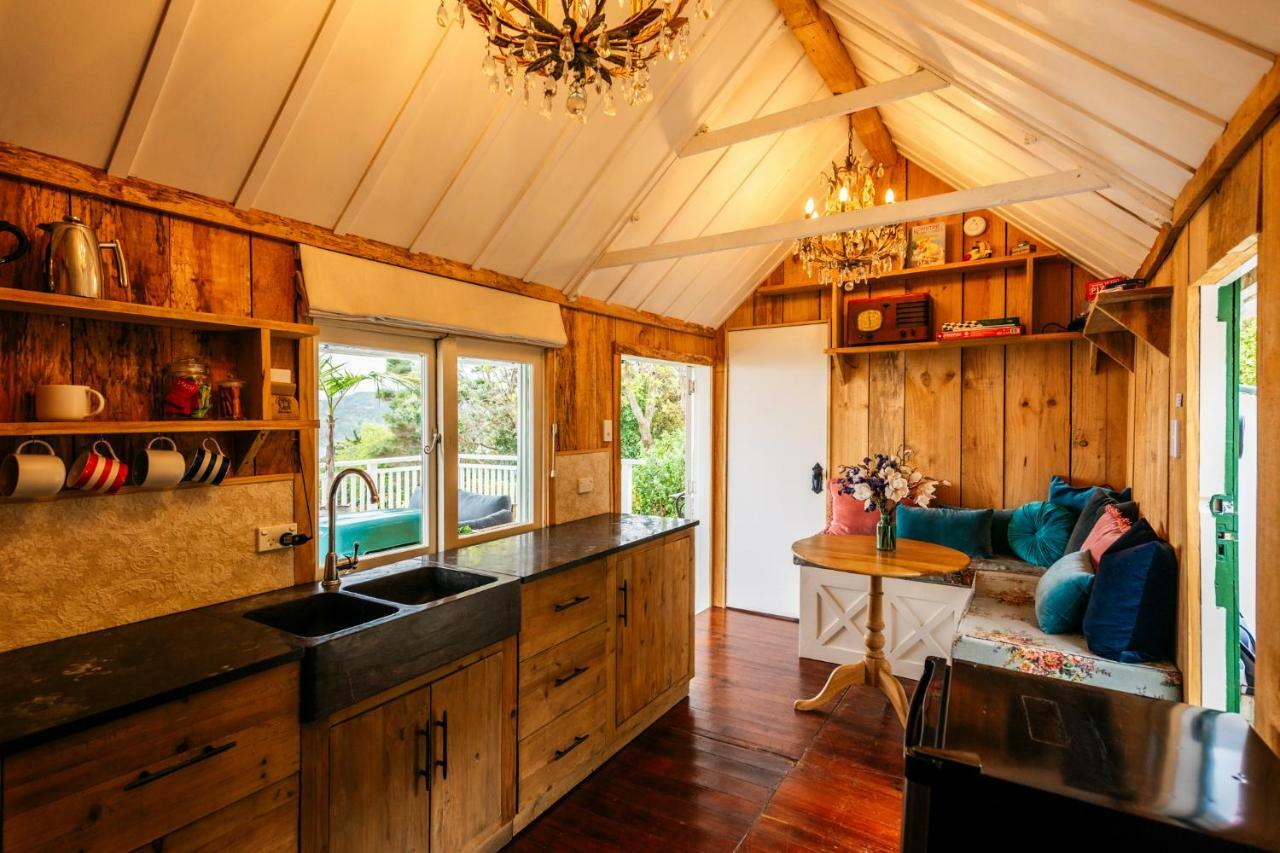 Willa The Settlers Hut Oneroa Zewnętrze zdjęcie
